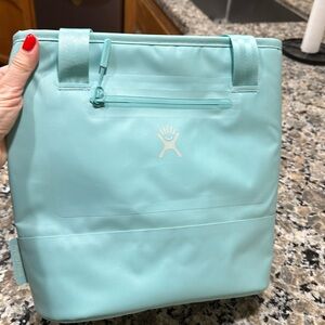 Hydroflask insulated lunch tote. Used twice